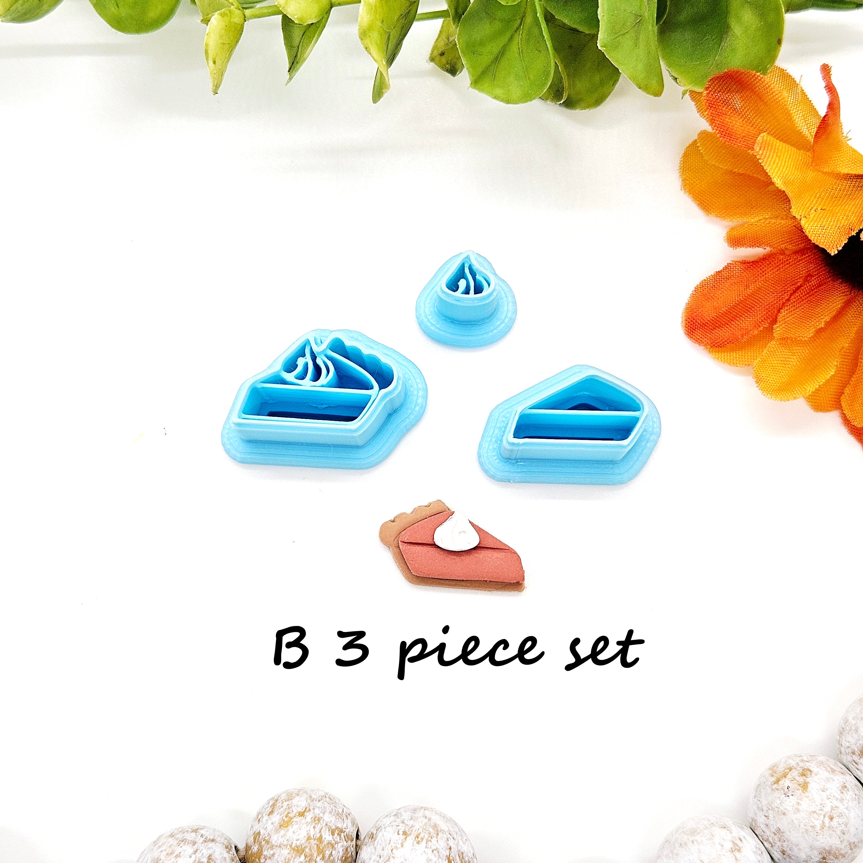 Thanksgiving Turkey and Pie stud clay cutters
