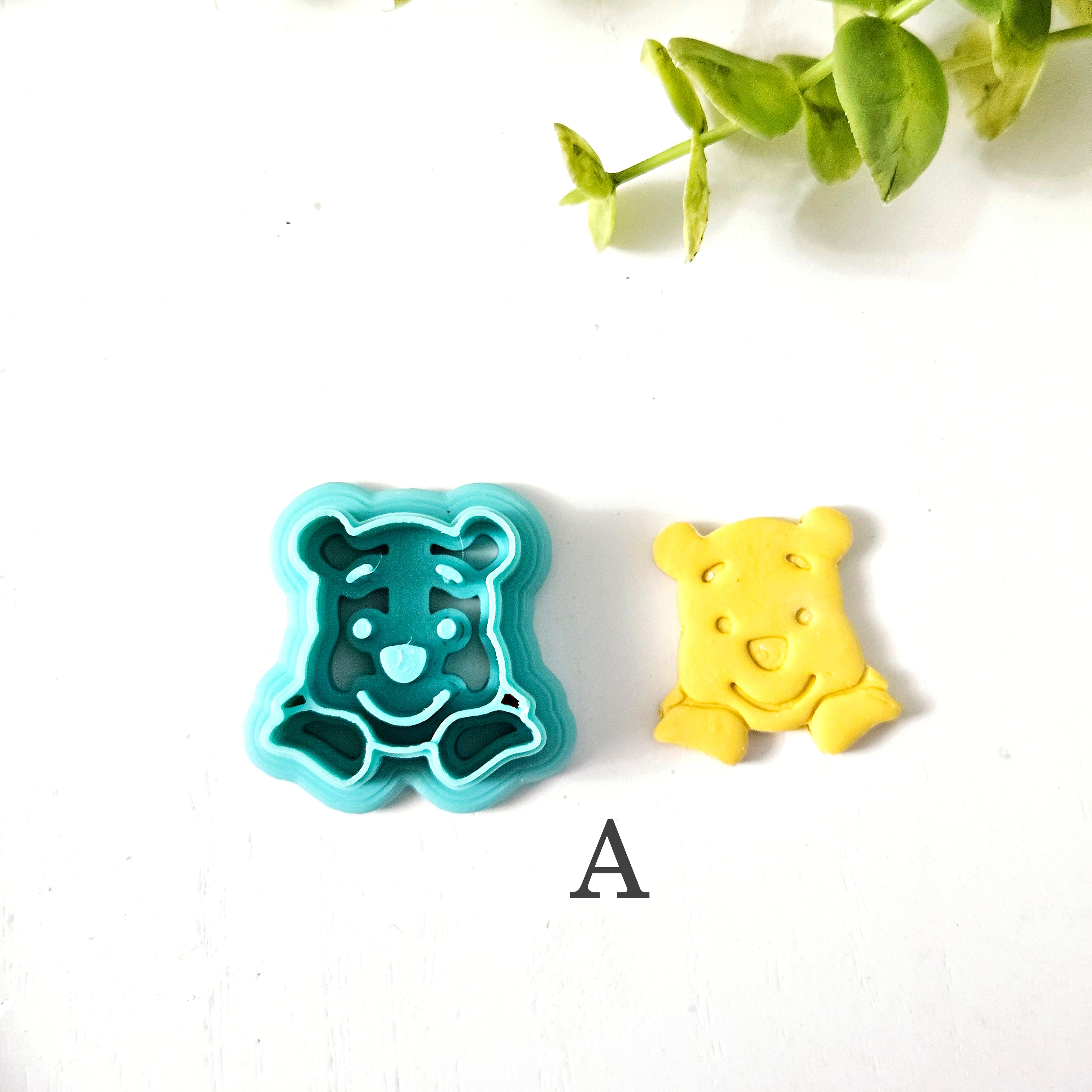 Hunny Bear Peekaboo Polymer Clay Cutters | Winnie the Pooh Character Set