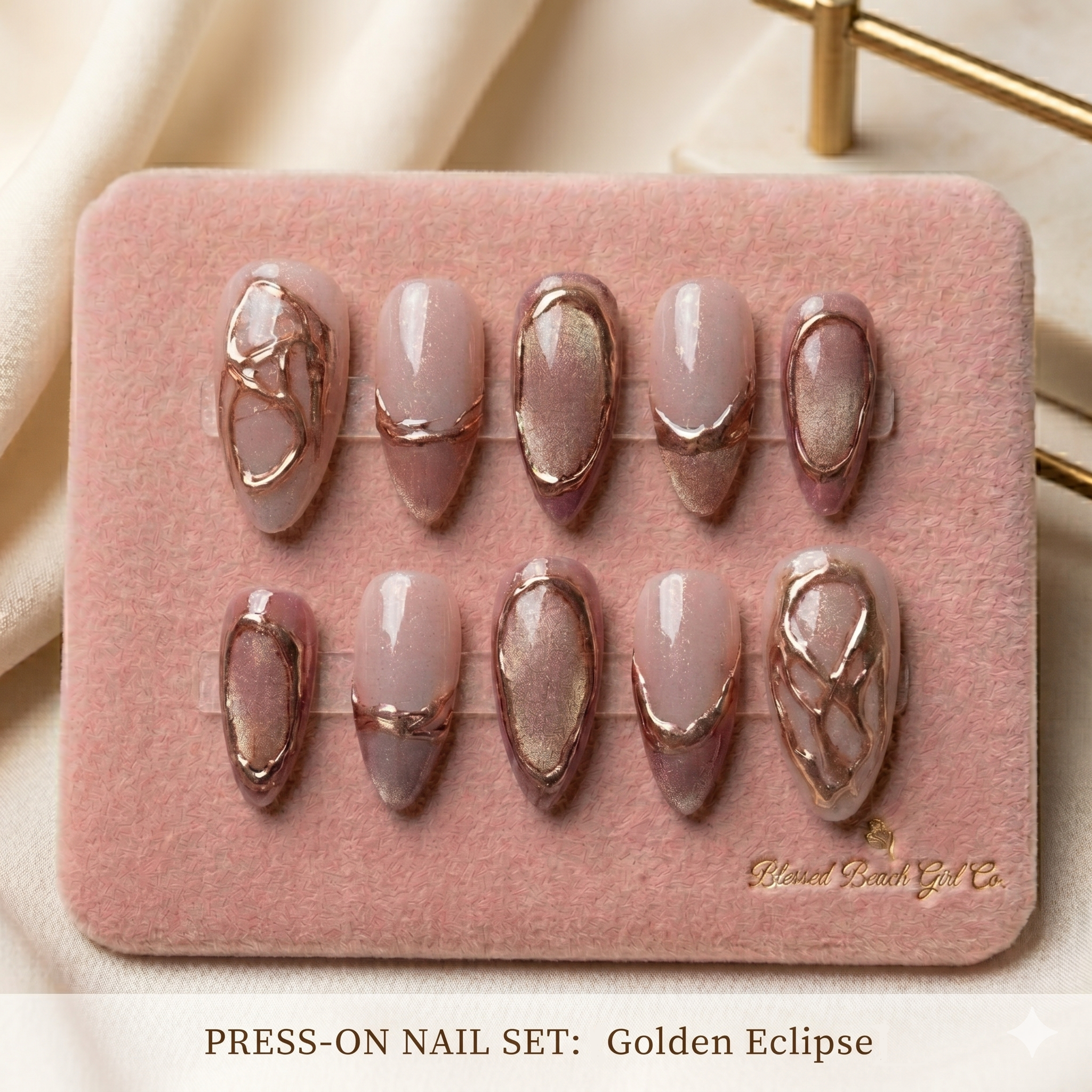 GOLDEN ECLIPSE Press On Nails