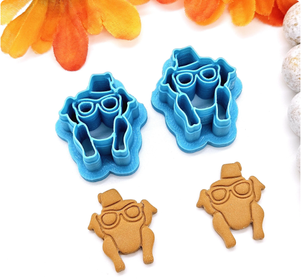 FRIENDS Dancing TURKEY clay cutter