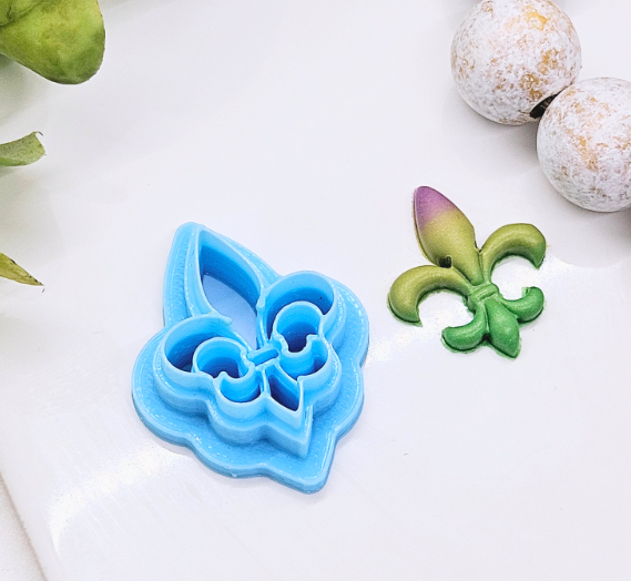 FLEUR de LIS style 3 polymer clay cutter