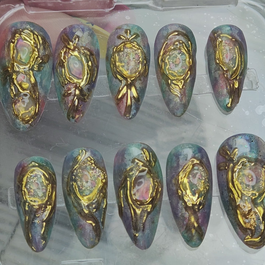 COSMIC DREAM CATCHER Press On Nails