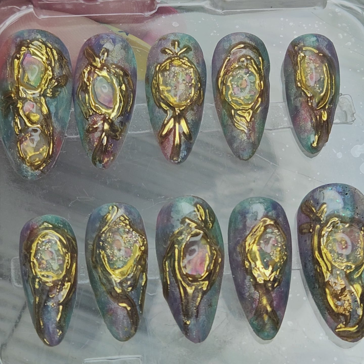 COSMIC DREAM CATCHER Press On Nails