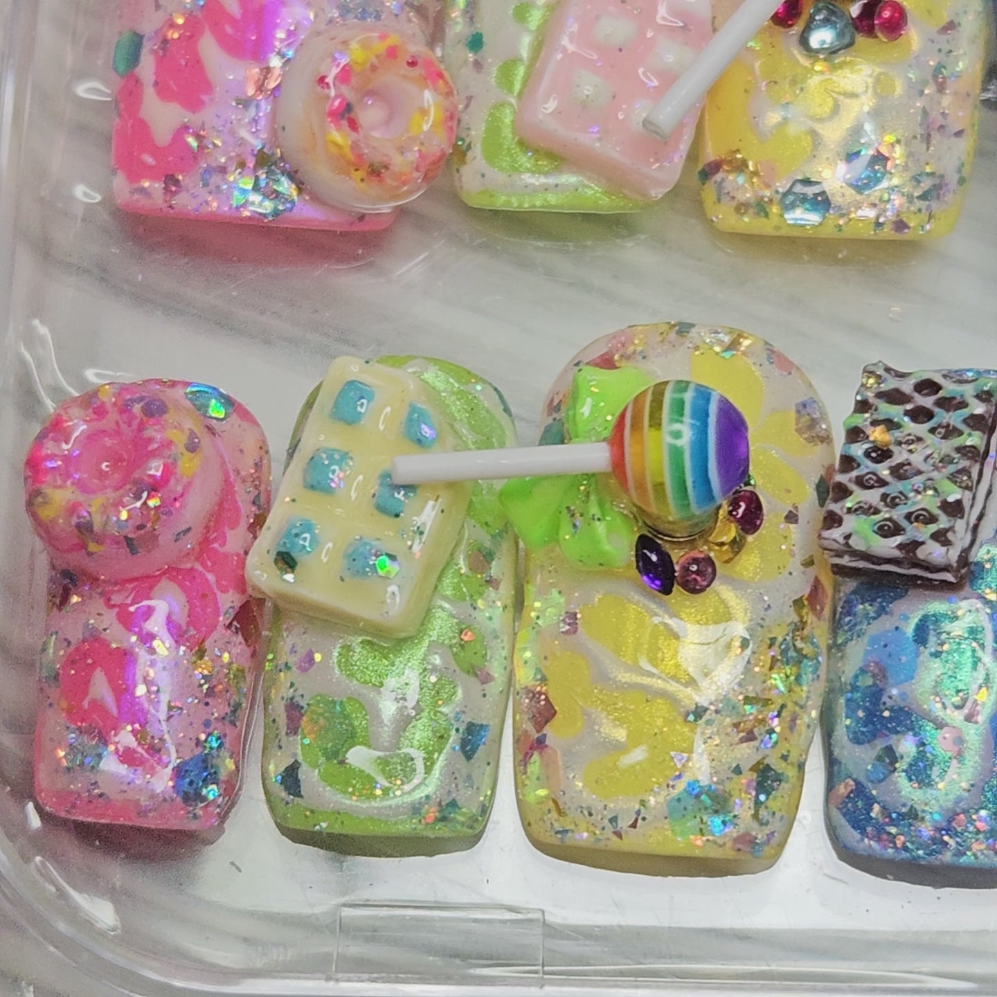 CANDY CRUSH ONE Press On Nails