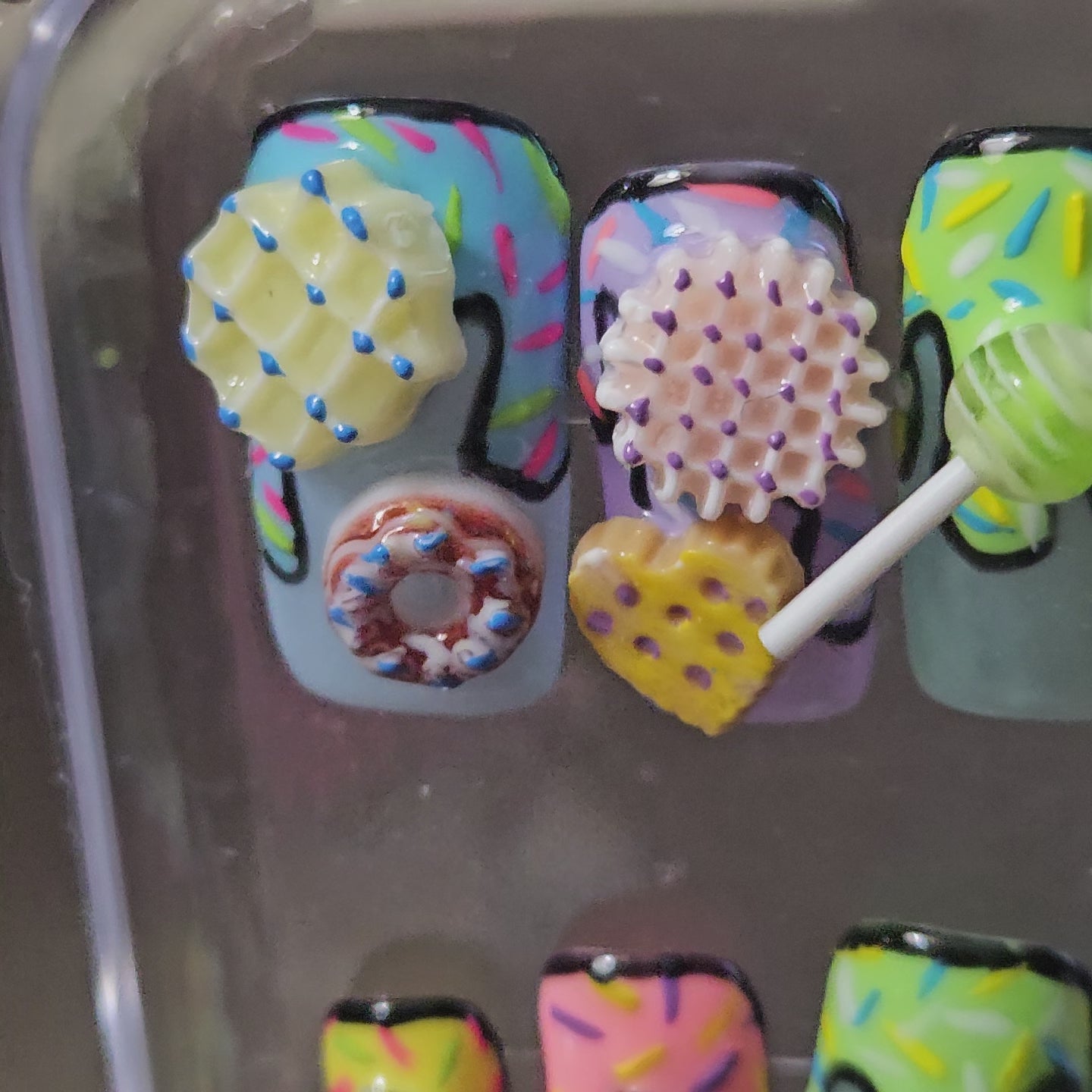 CANDY CRUSH THREE Press On Nails