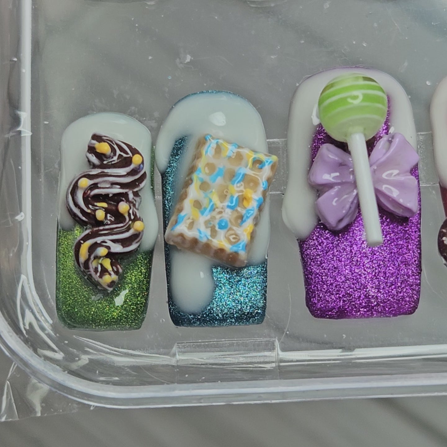 CANDY CRUSH TWO Press On Nails