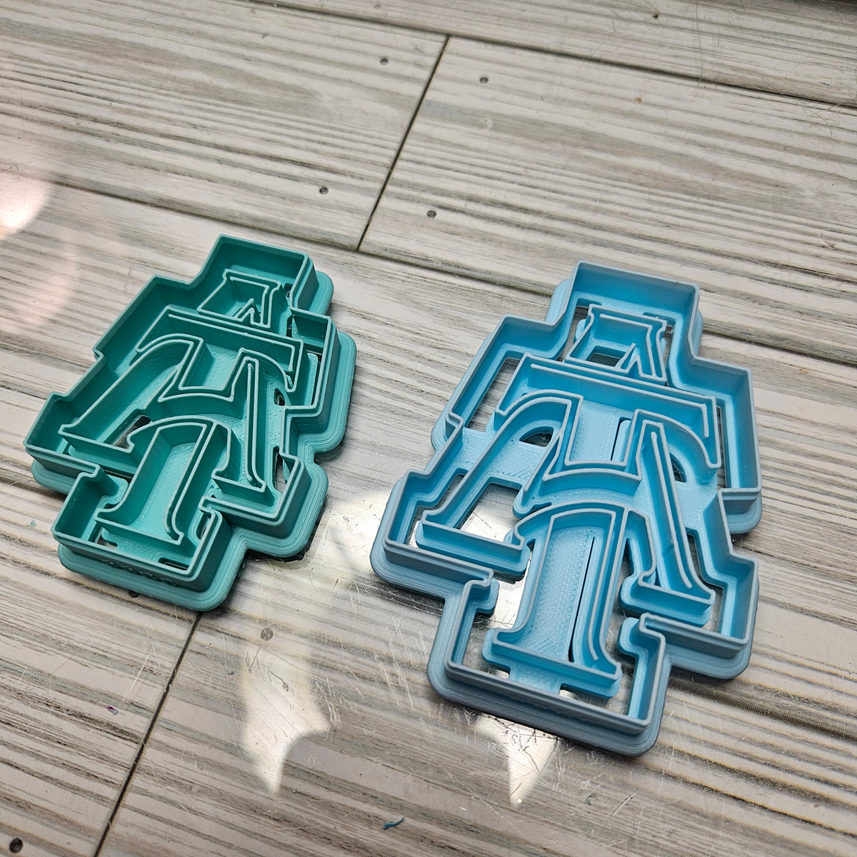Reserved order for Anita Logo cutter