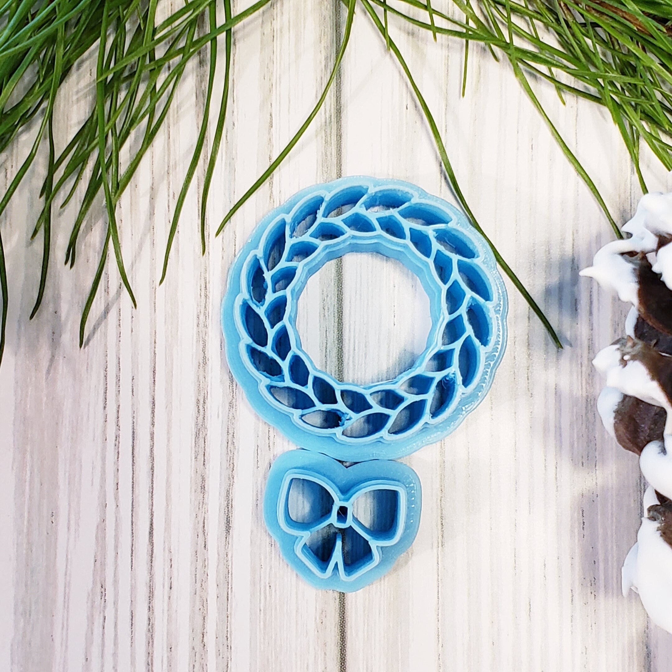 Christmas Wreath and Bow SHARP set clay cutters jewelry earrings leaf style bundle