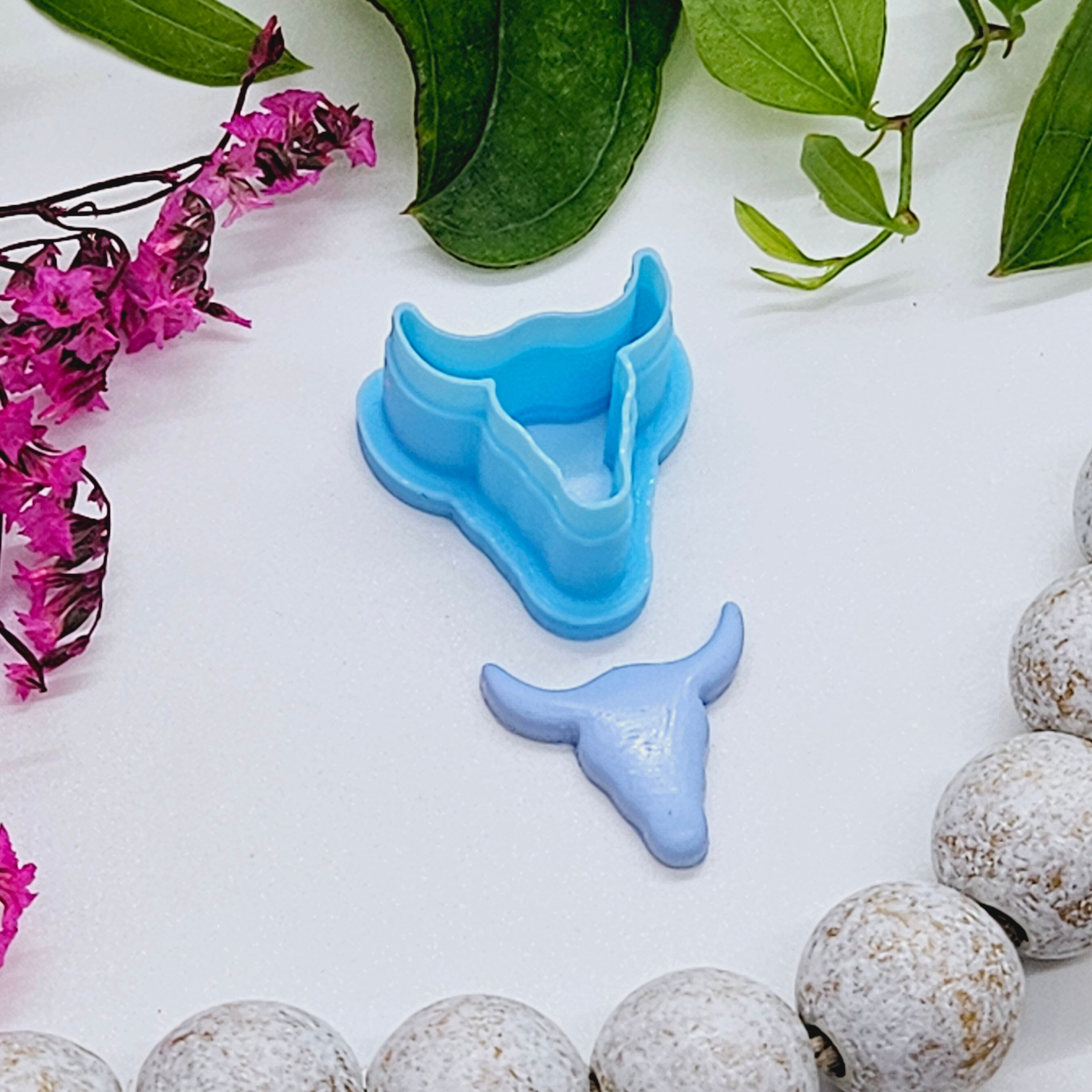 HORNED BULL / polymer clay cutter / jewelry making / fondant / cake decorating